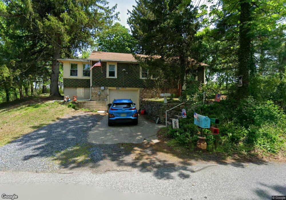 196 Reidenhour Rd, Hamburg, PA 19526 - photo 1