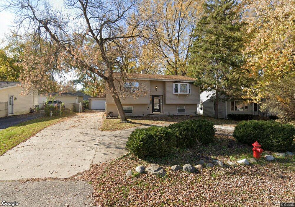 107 Indian Trail, Lake In the Hills, IL 60156 - photo 1