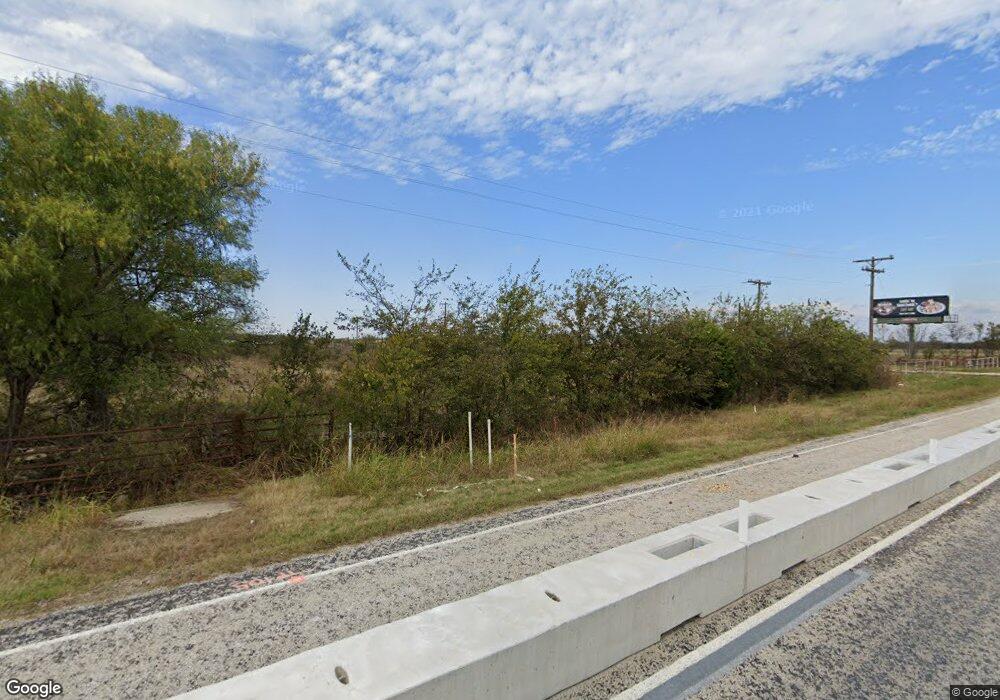 3530 S Interstate 35, Gainesville, TX 76240 - photo 1