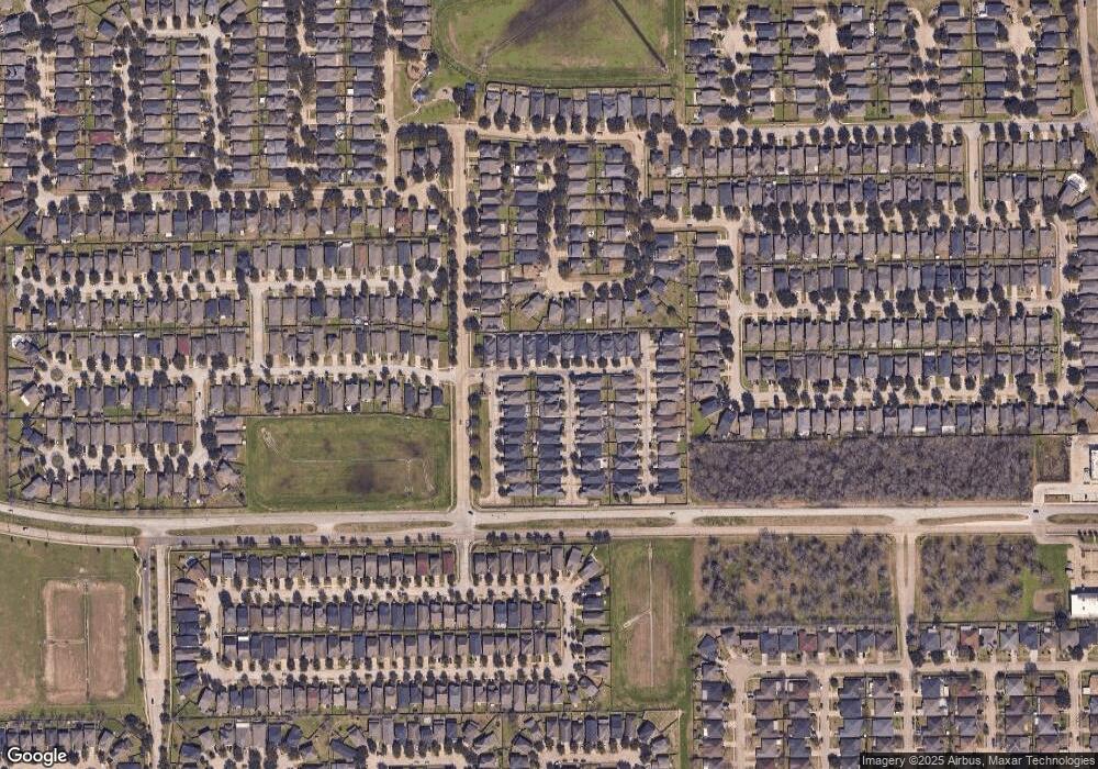 10502 Pleasant Villas Ln, Houston, TX 77075 - photo 1