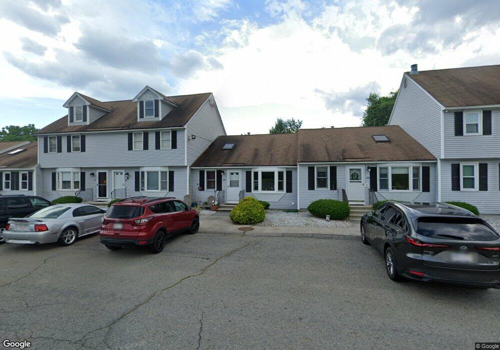 261 Broadway Rd unit 26, Dracut, MA 01826 - photo 1