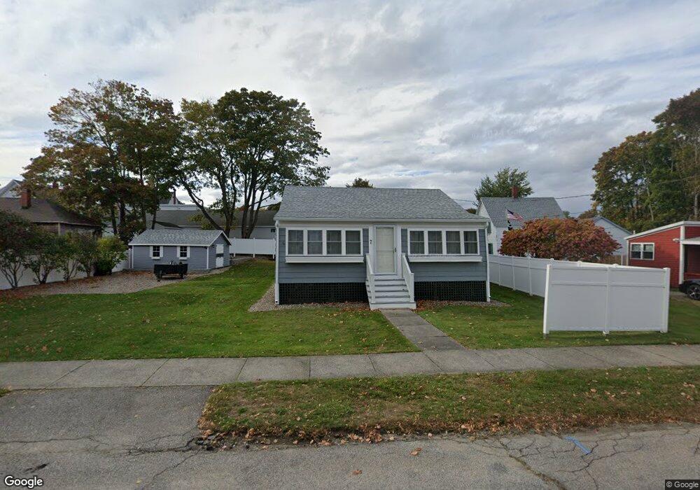 7 Francis St, Old Orchard Beach, ME 04064 - photo 1
