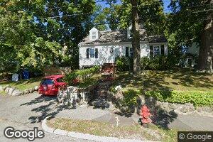 37 Oak Hill Rd, Waltham, MA 02451
