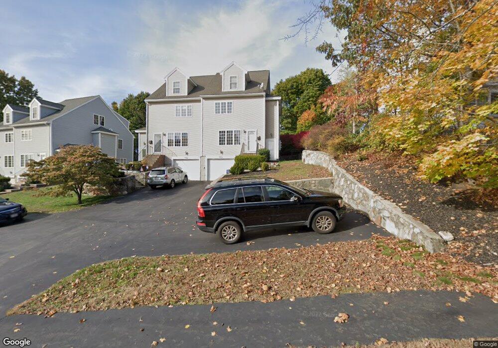 47 Bennett St unit 2, Wakefield, MA 01880 - photo 1