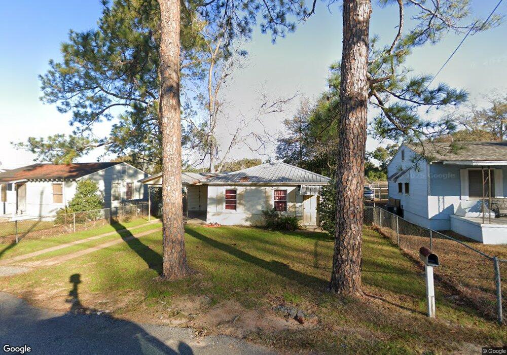 124 Dupree St, Bainbridge, GA 39819 - photo 1