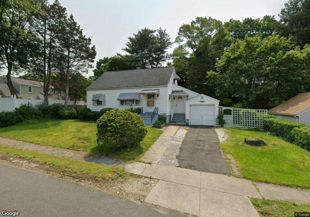 472 Hooker Rd, Bridgeport, CT 06610 - photo 1