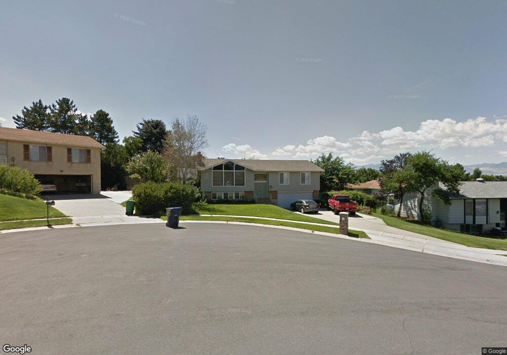 1128 E Tulane Cir, Sandy, UT 84094 - photo 1