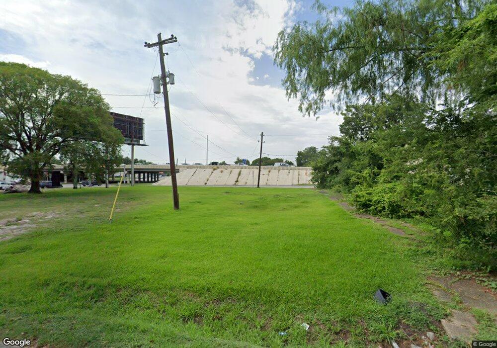 633 E 29th St, Houston, TX 77008 - photo 1