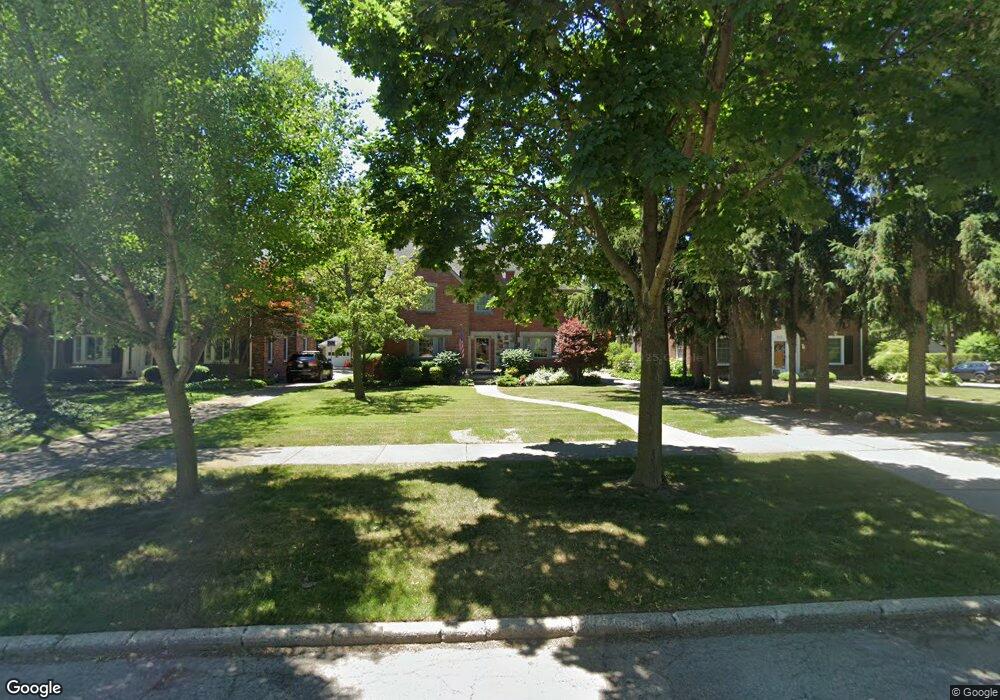 595 Washington Rd, Grosse Pointe, MI 48230 - photo 1