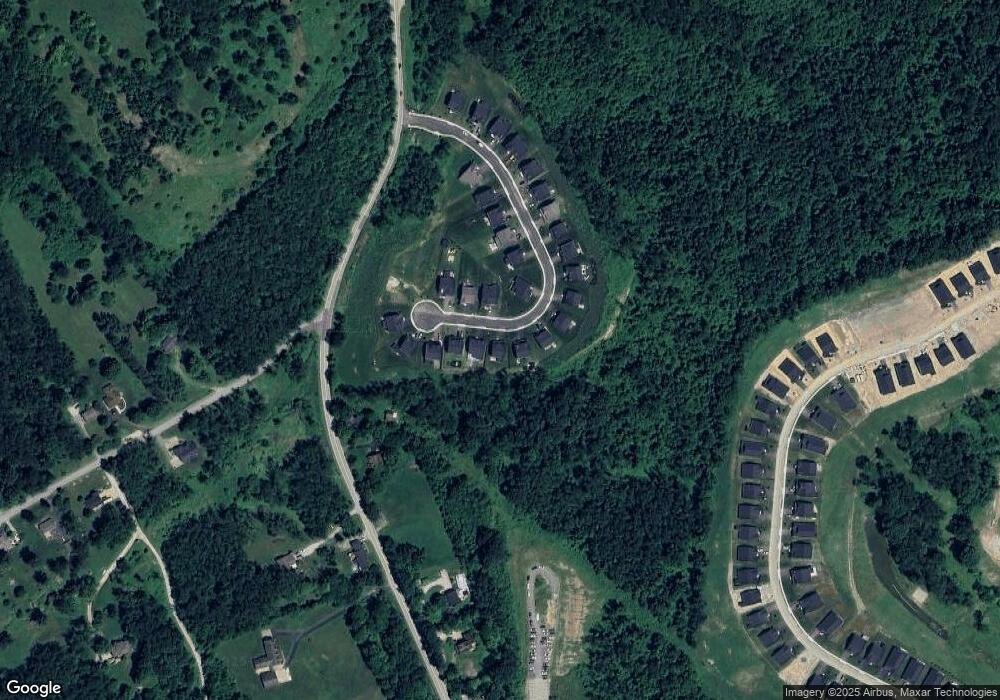 129 Maggie Dr, Eighty Four, PA 15330 - photo 1