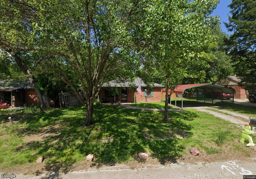 126 SW Terra Dr, Topeka, KS 66609 - photo 1