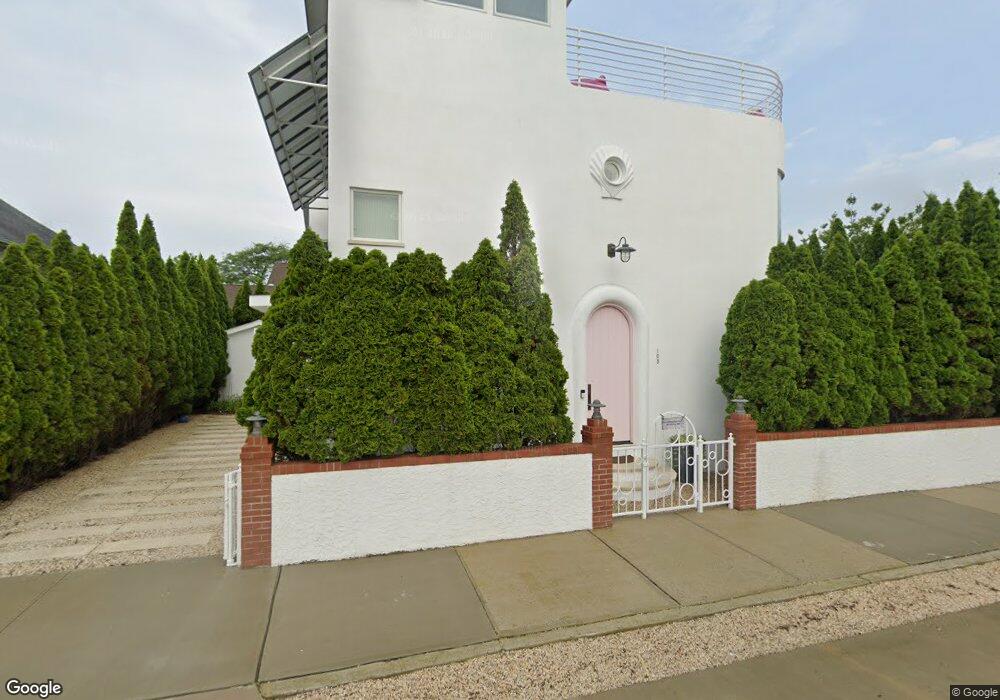 103 Baldwin Ave, Point Lookout, NY 11569 - photo 1