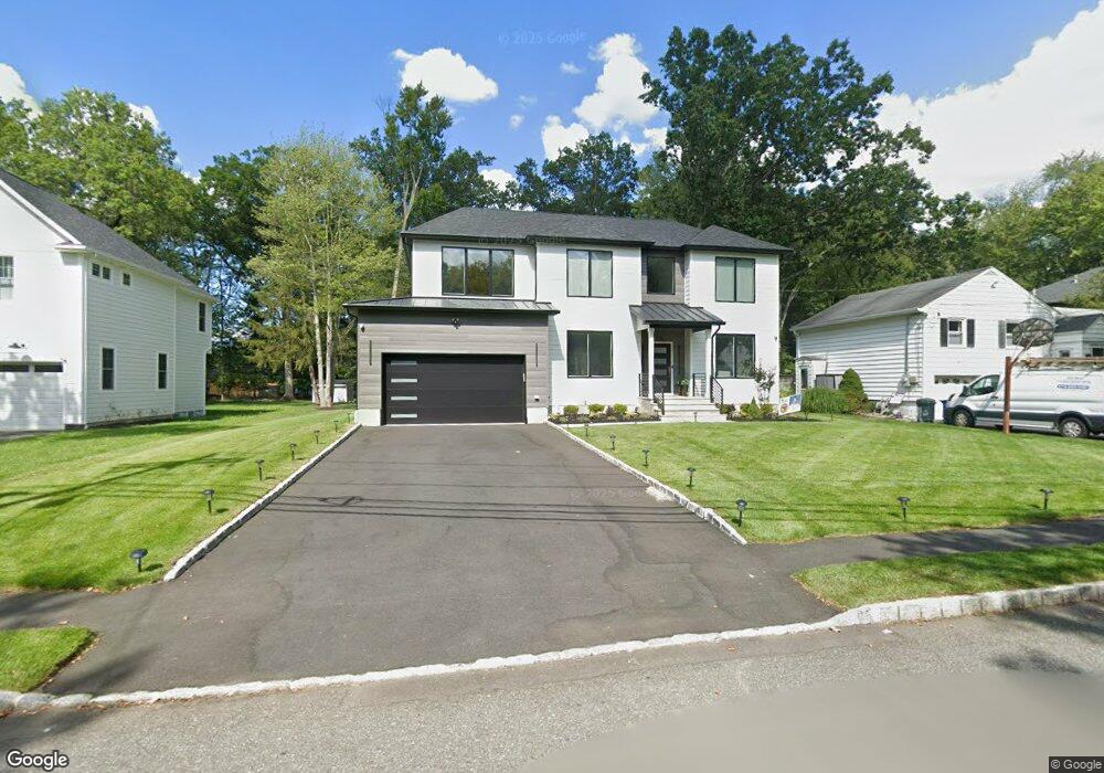 14 Bryant Dr, Livingston, NJ 07039 - photo 1