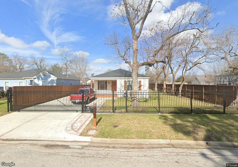 7025 Gammage St, Houston, TX 77087 - photo 1