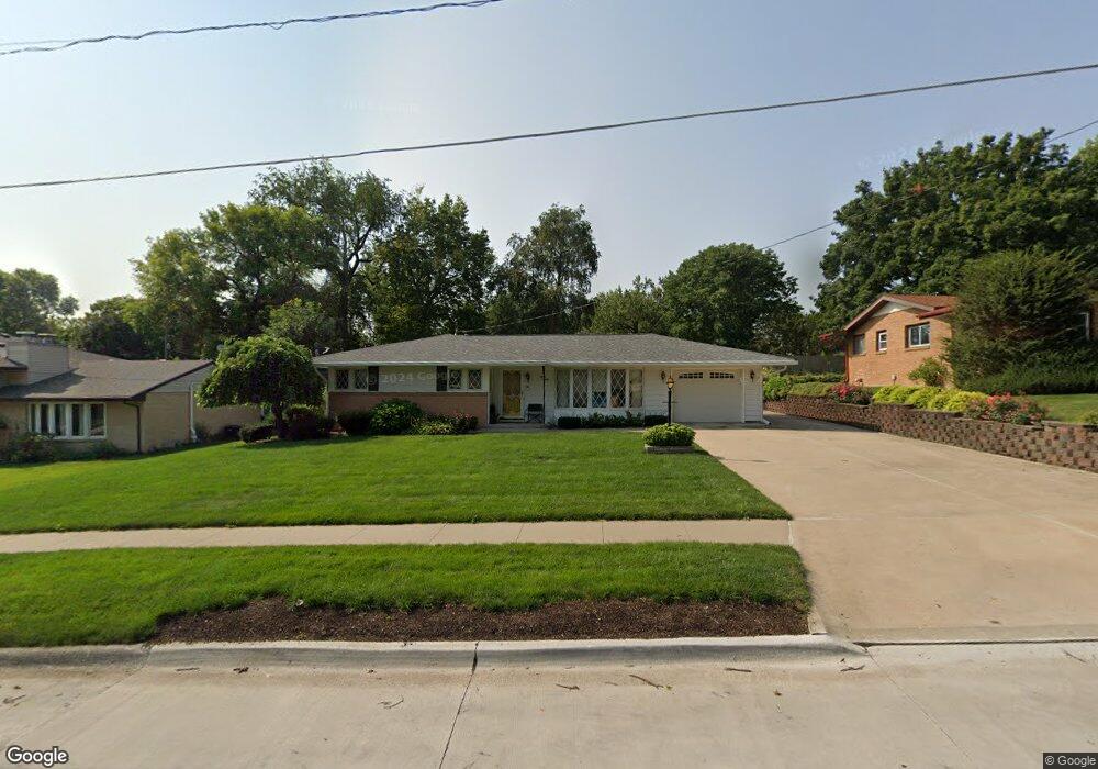 8030 Northwest Dr, Clive, IA 50325 - photo 1