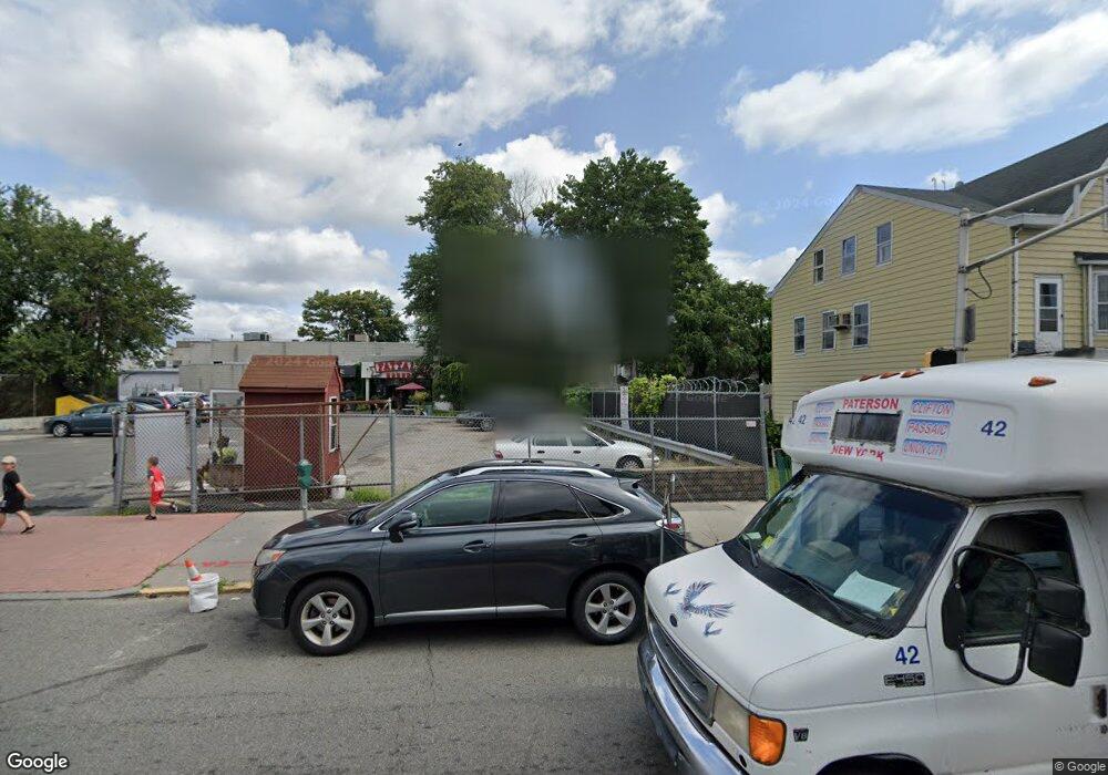 977 Main St, Paterson, NJ 07503 - photo 1