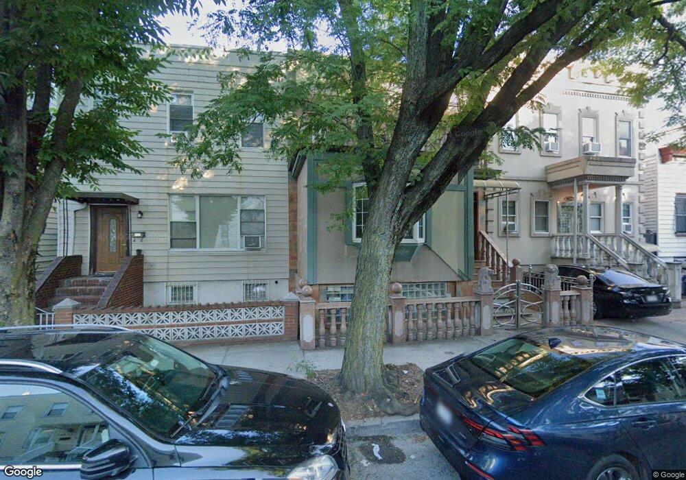 3084 41st St, Astoria, NY 11103 - photo 1