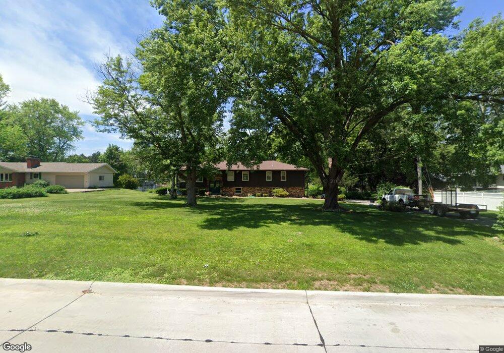 3718 Lorton Ave, Davenport, IA 52807 - photo 1