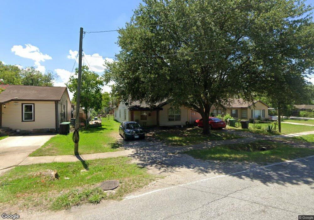 930 Cimarron St, Houston, TX 77015 - photo 1