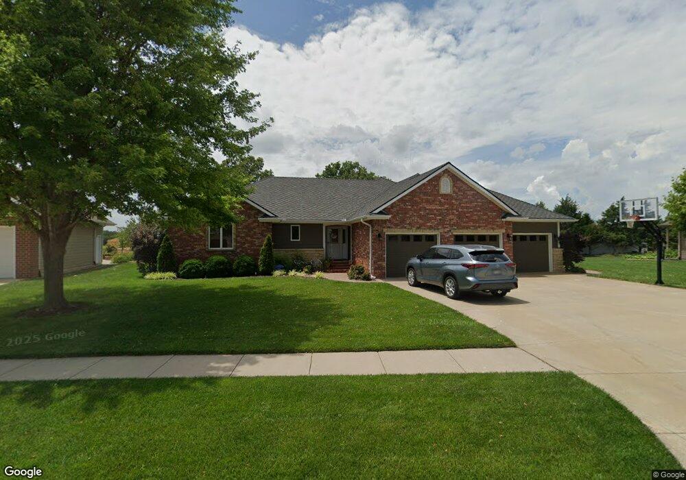 1308 Turkey Creek Dr, McPherson, KS 67460 - photo 1