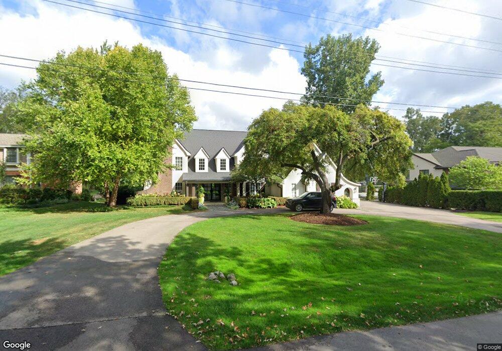 2030 Bayou Dr, West Bloomfield, MI 48323 - photo 1