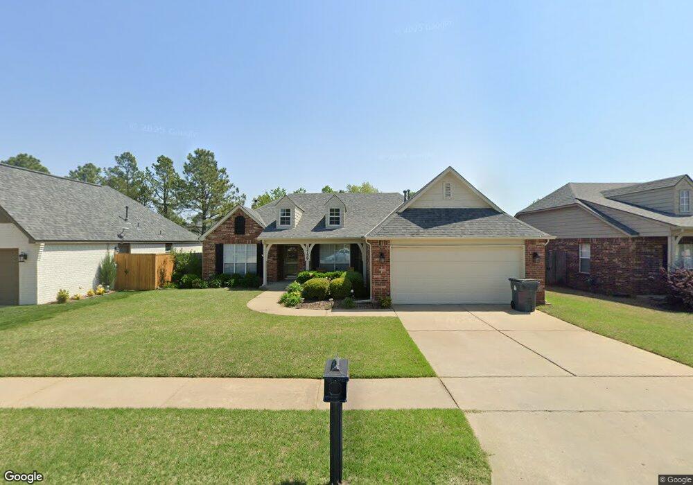 12129 S Cedar Ave, Jenks, OK 74037 - photo 1