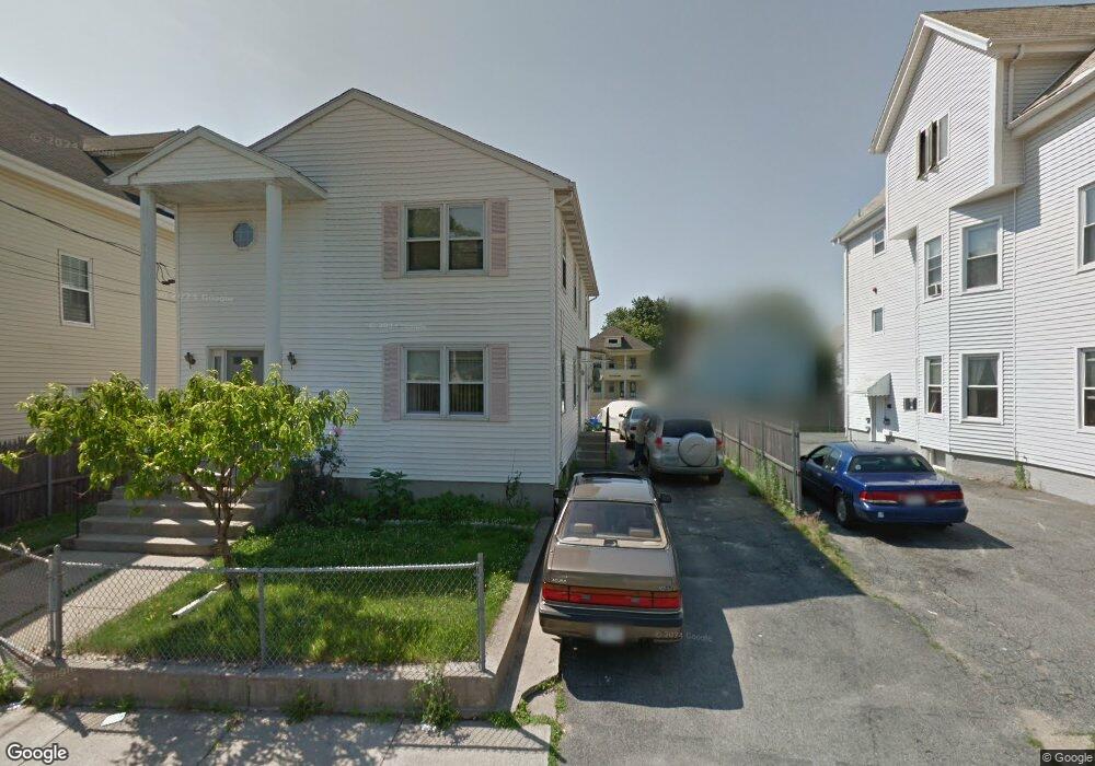 191 Carnation St, Pawtucket, RI 02860 - photo 1