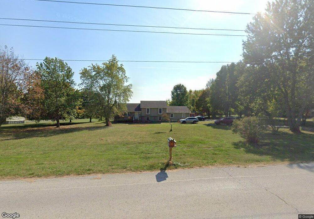 501 W Hubach Hill Rd, Raymore, MO 64083 - photo 1