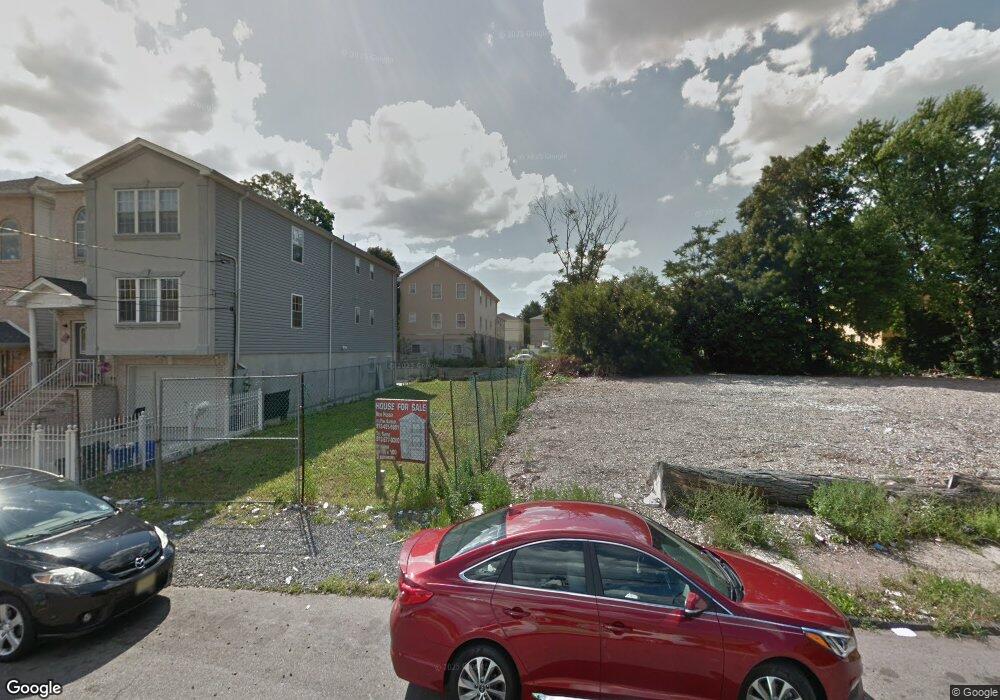 725 S 11th St, Newark, NJ 07103 - photo 1