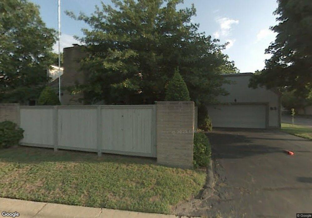 83 SW Pepper Tree Ln, Topeka, KS 66611 - photo 1