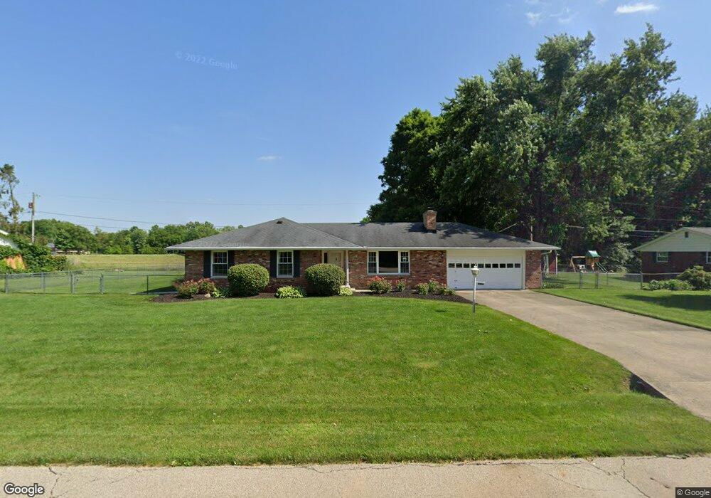 693 Crestline Dr, Xenia, OH 45385 - photo 1