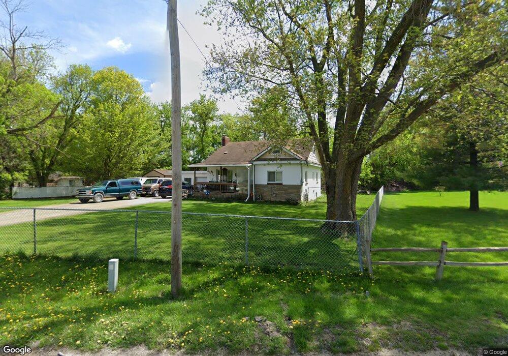 4055 Corbin Dr, Flint, MI 48532 - photo 1