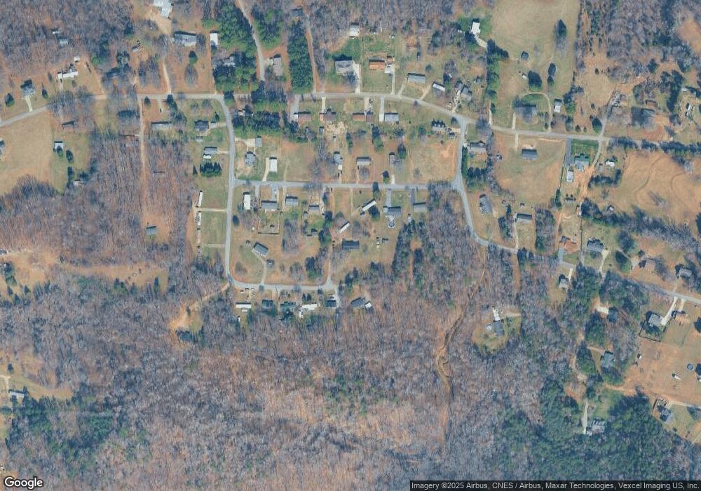 161 Trent Rd unit 19,20, Statesville, NC 28677 - photo 1