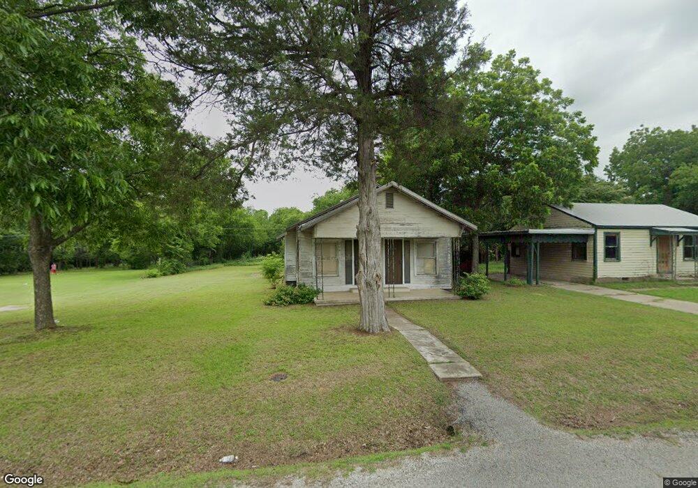 727 A St SE, Ardmore, OK 73401 - photo 1