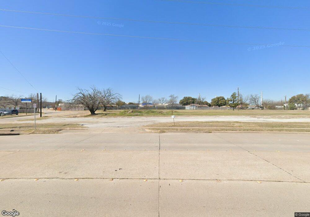 742 S Cherry Ln, White Settlement, TX 76108 - photo 1