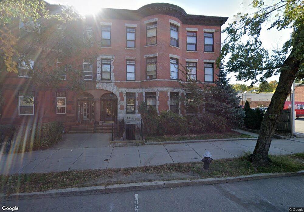 1915 Beacon St unit 1   1915, Brookline, MA 02445 - photo 1