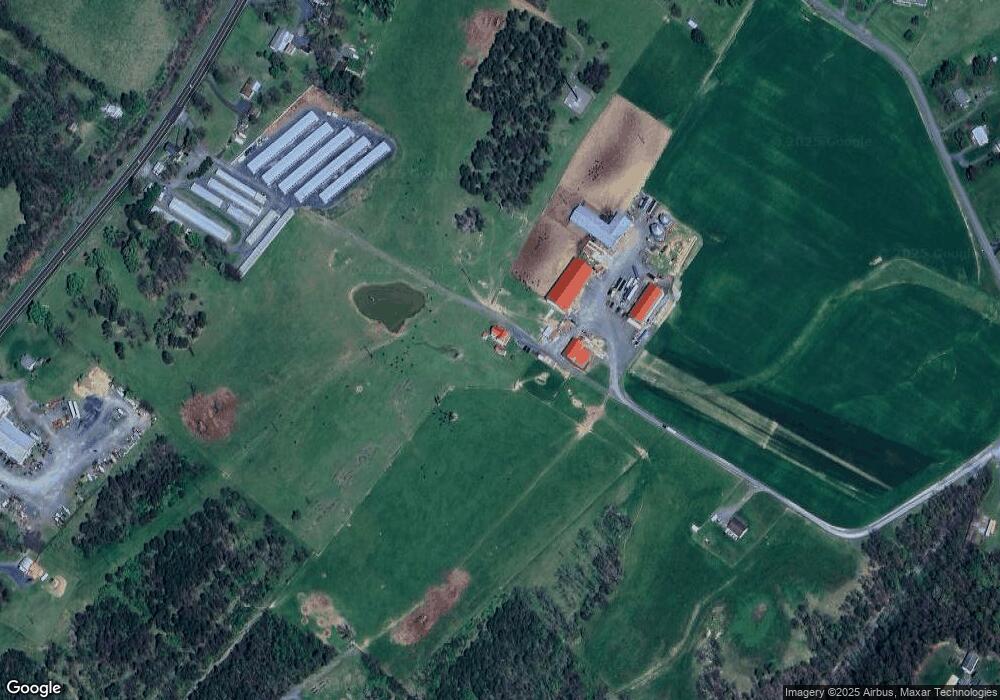 236 Shawnee Ln, Woodstock, VA 22664 - photo 1