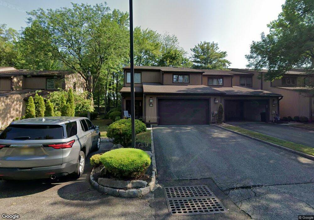 33 Pond Cir, Wayne, NJ 07470 - photo 1