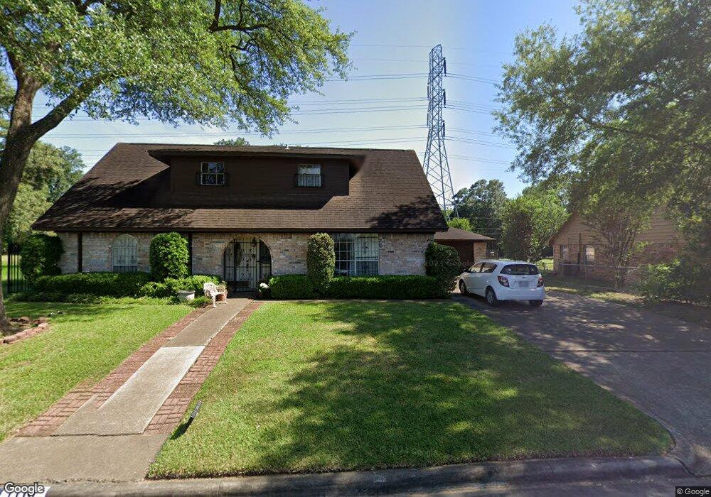 1119 Gardendale Dr, Houston, TX 77018 - photo 1