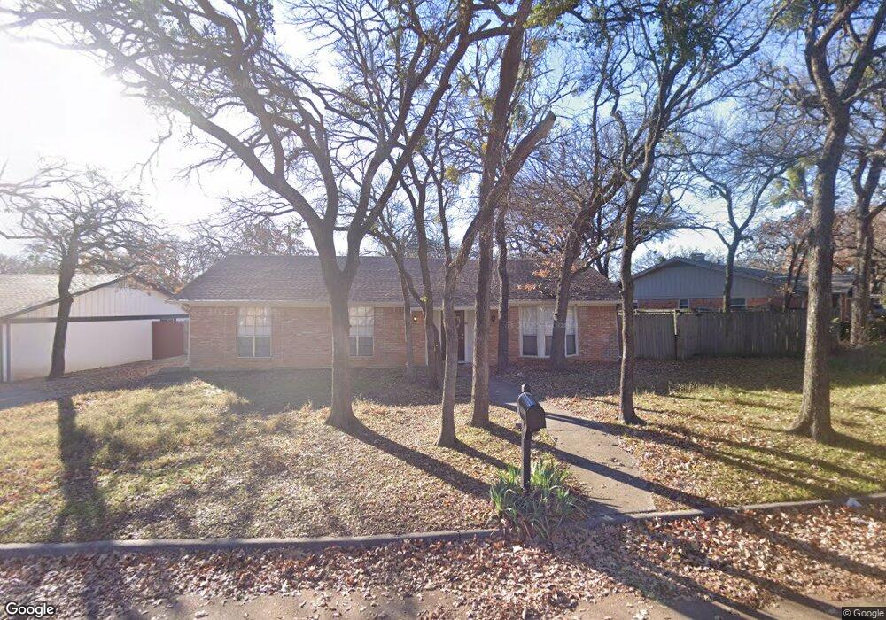 632 Kentwood Cir, Bedford, TX 76021 - photo 1