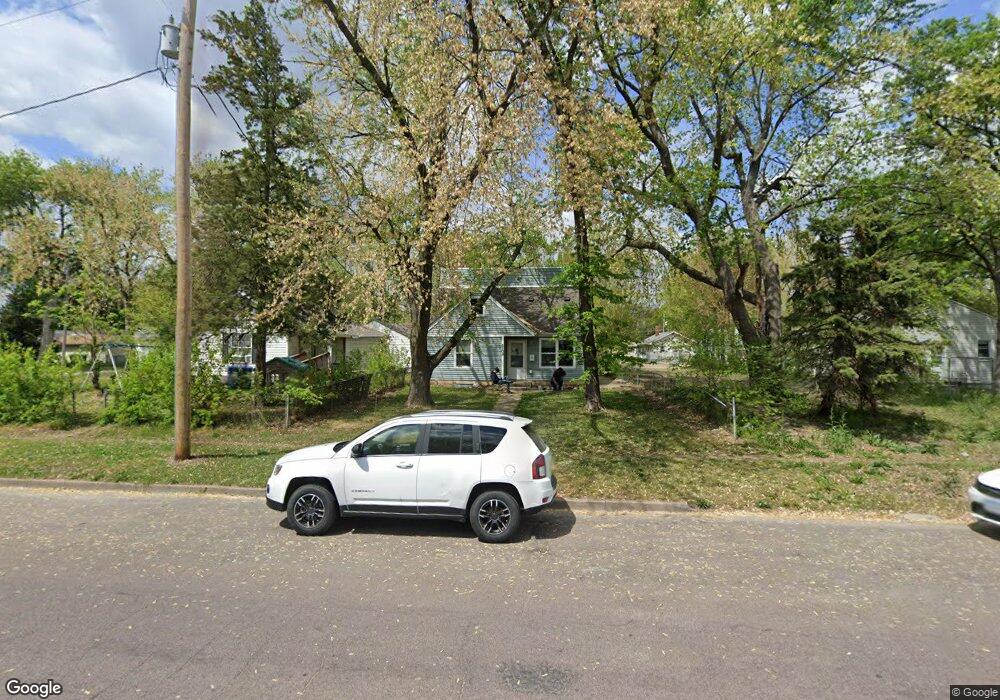 2108 E Walnut St, Des Moines, IA 50317 - photo 1