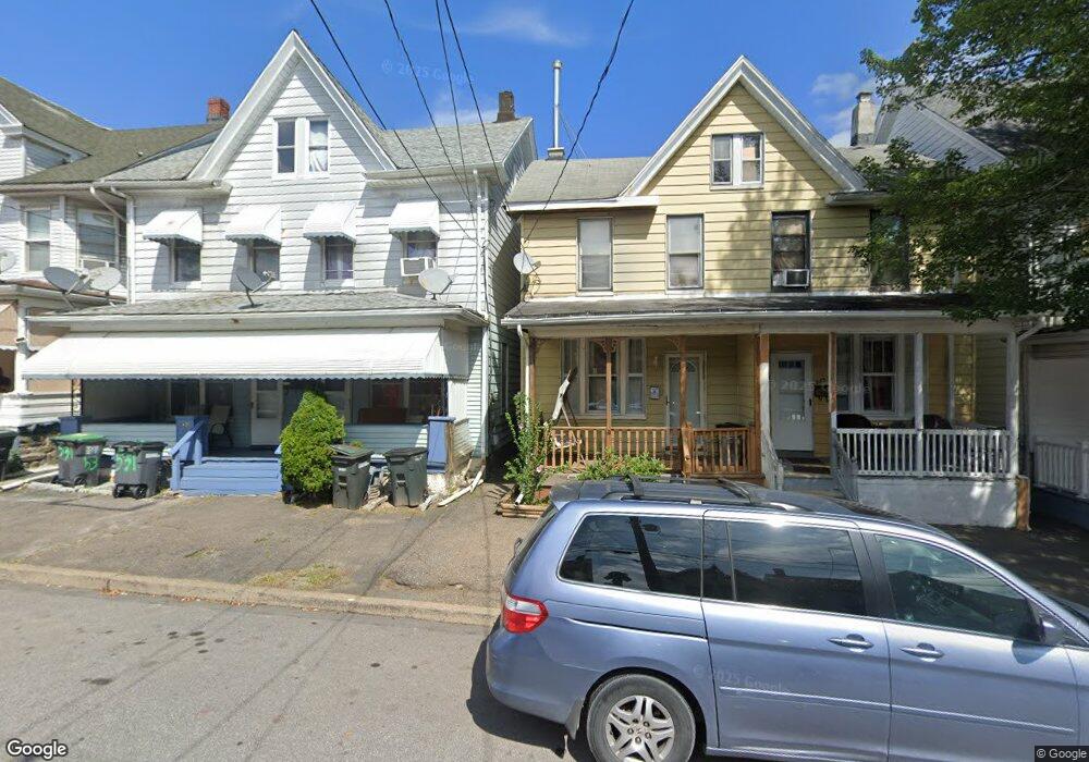 529 N Vine St, Hazleton, PA 18201 - photo 1