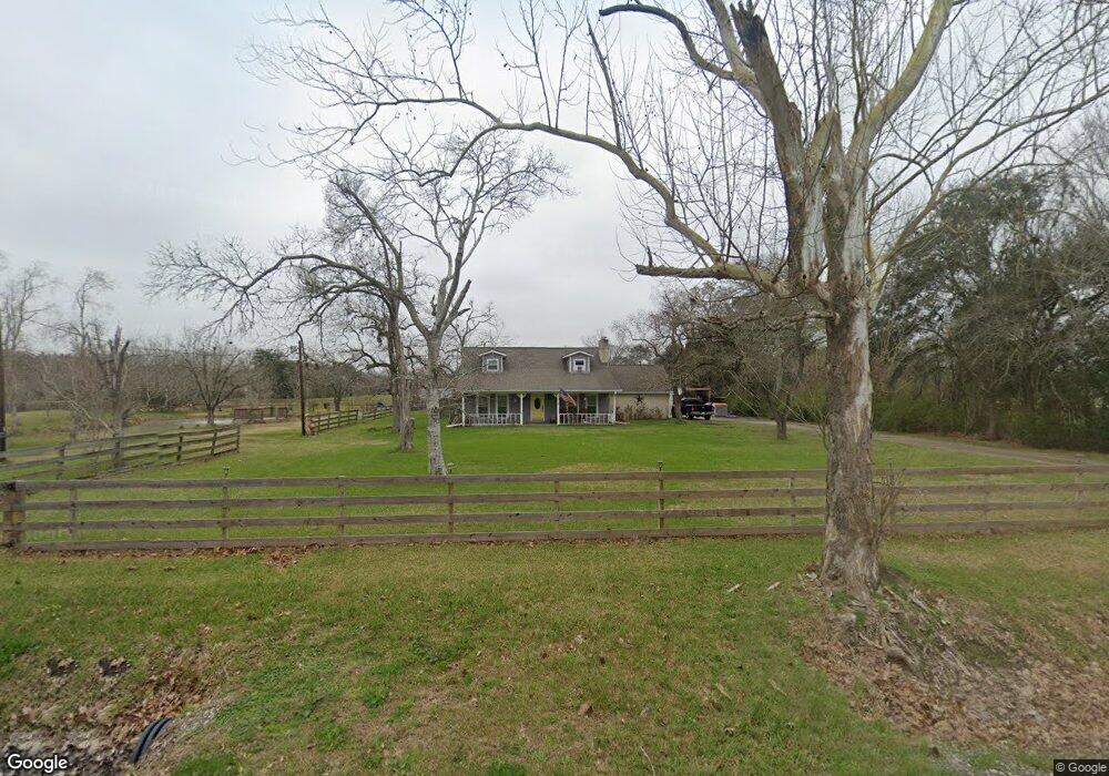 910 Thompson Rd, Alvin, TX 77511 - photo 1