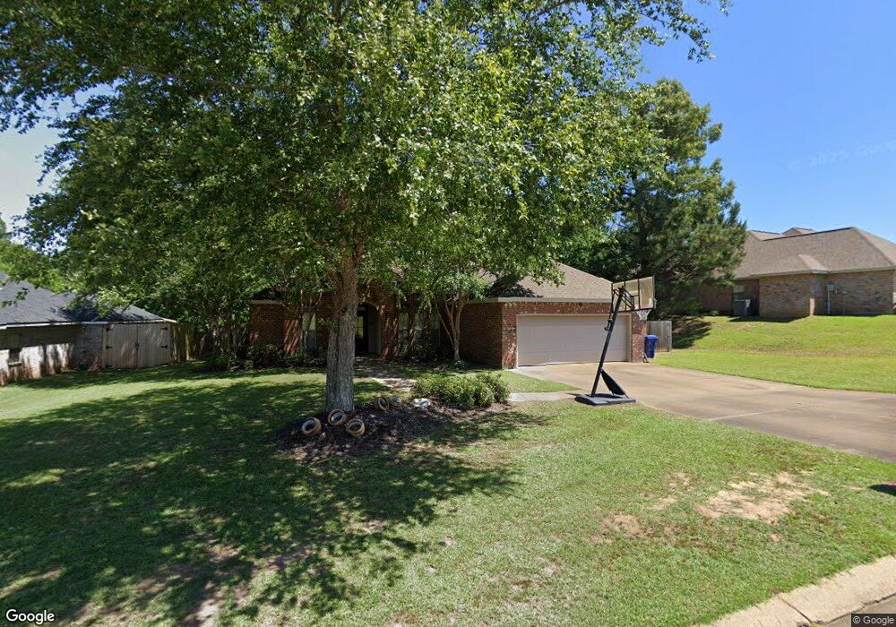 127 Woodlake Dr, Pineville, LA 71360 - photo 1