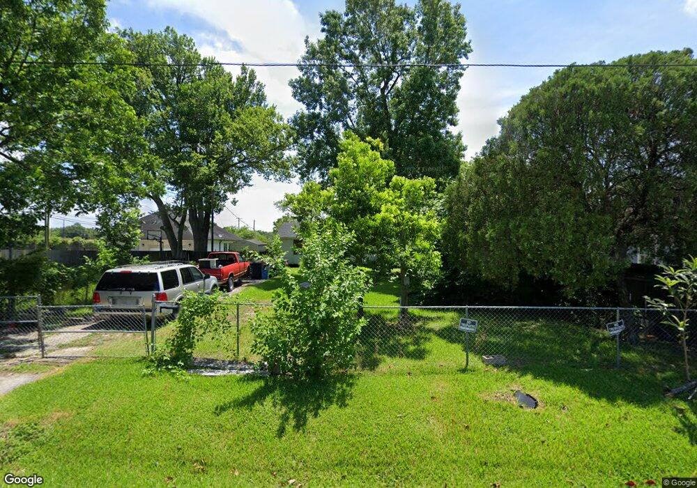 5818 Wayne St, Houston, TX 77026 - photo 1