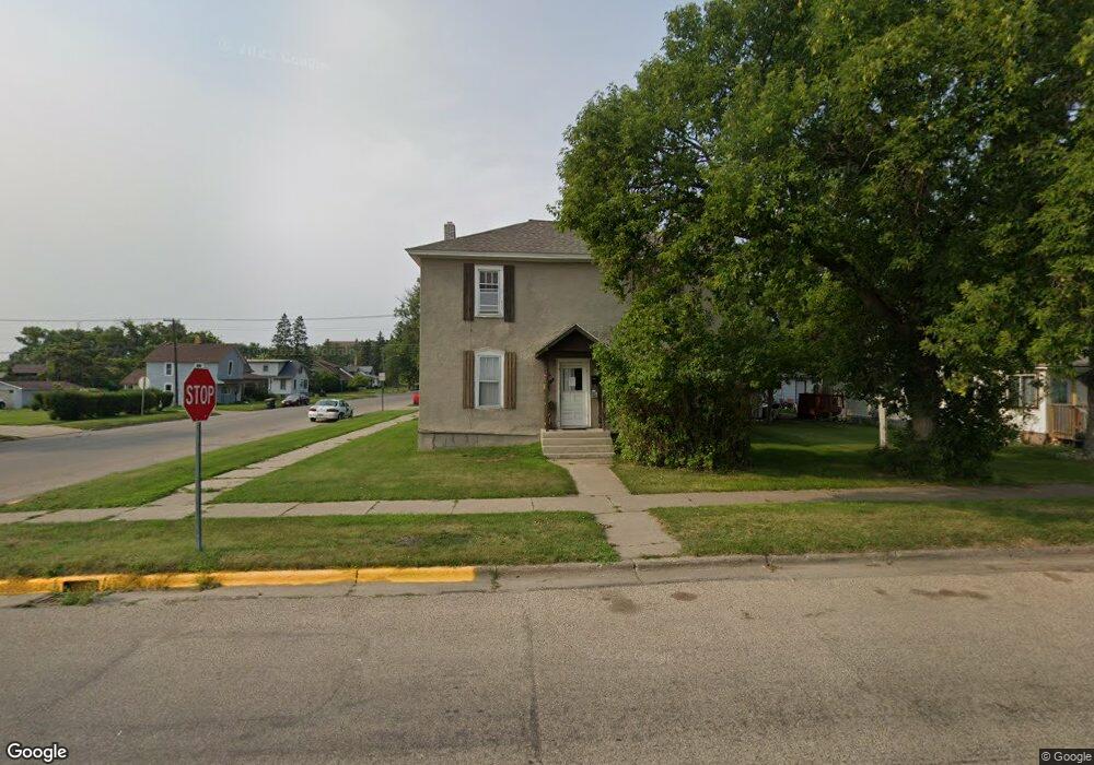 703 2nd St NE, Jamestown, ND 58401 - photo 1