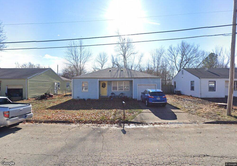 2810 Briggs Ave, Parsons, KS 67357 - photo 1