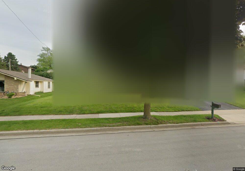 2015 Rambling Rose Rd, Waukesha, WI 53186 - photo 1