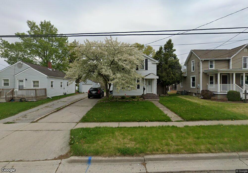 421 Springbrook Ave, Adrian, MI 49221 - photo 1