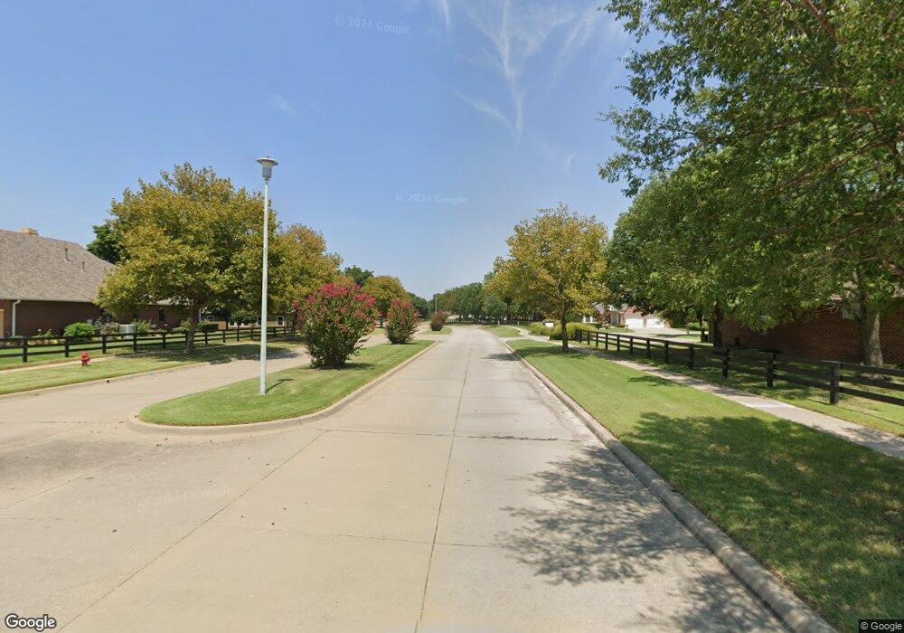 418 N Forest Ridge Blvd, Broken Arrow, OK 74014 - photo 1